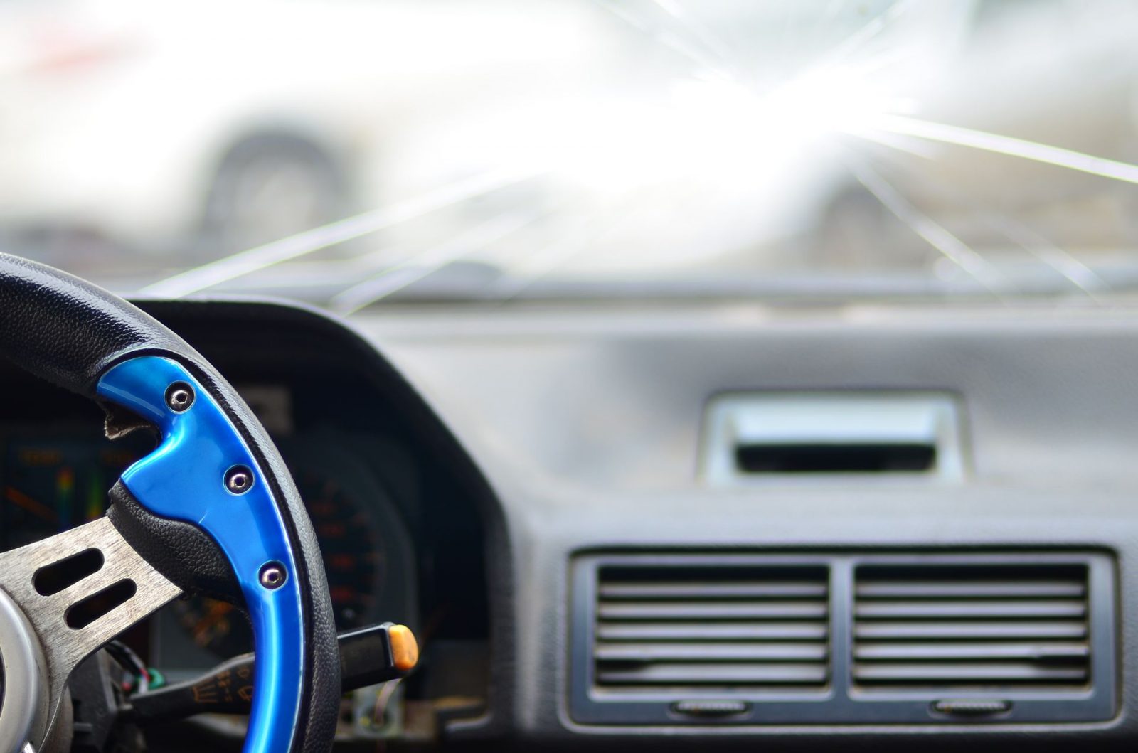 Ozonbehandlung im Auto: Was wird wirklich entfernt?
